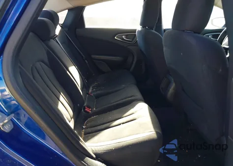 2015 Chrysler 200 Limited из США, поврежденный, VIN 1C3CCCAB3FN536432